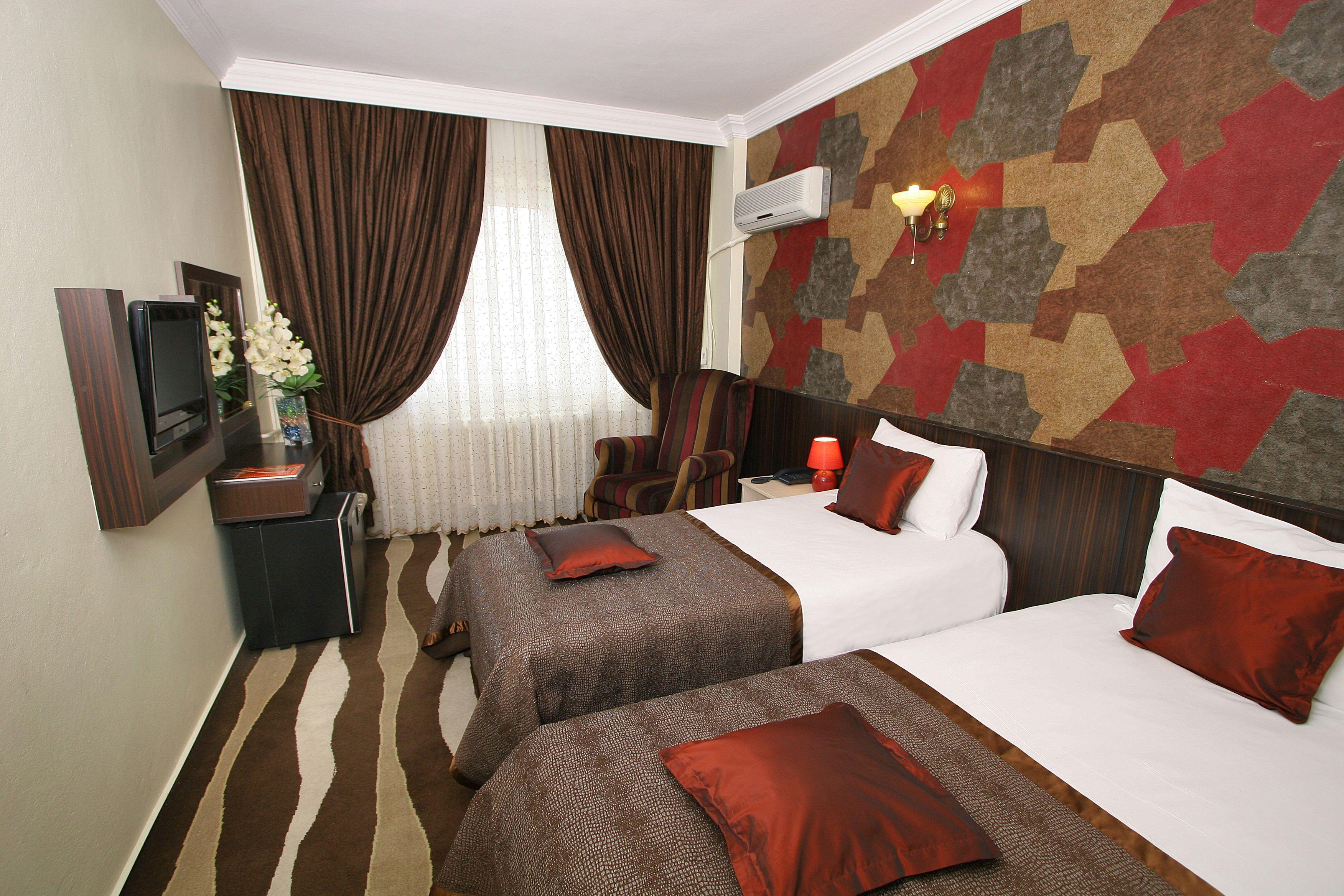 Maya Hotel — Photos 1